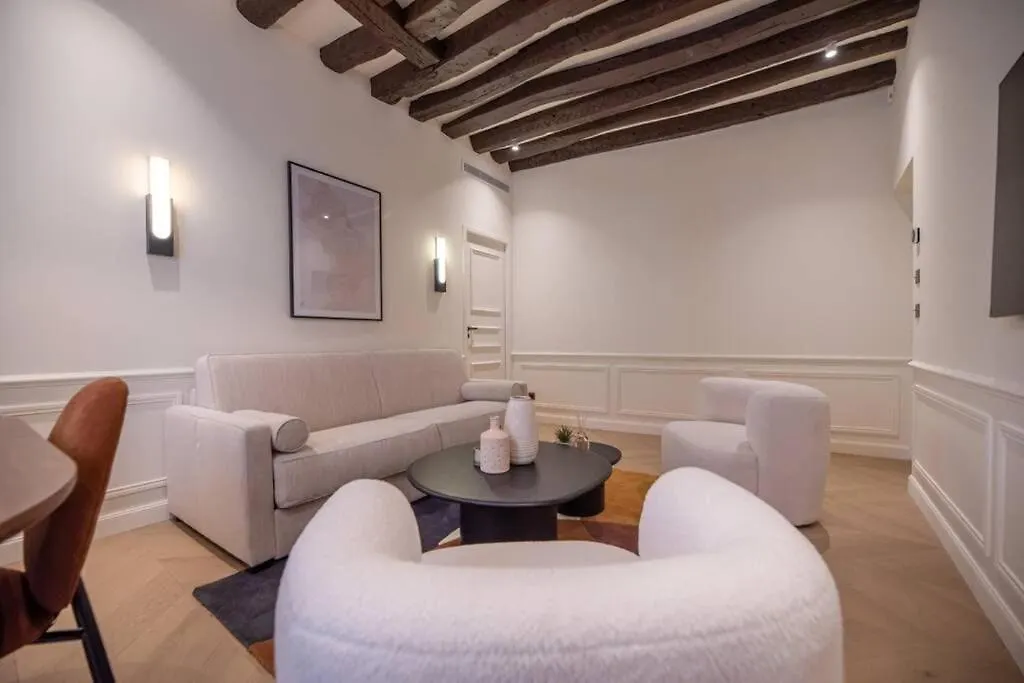 Luxury One Bedroom Flat Near Le Louvre I-1